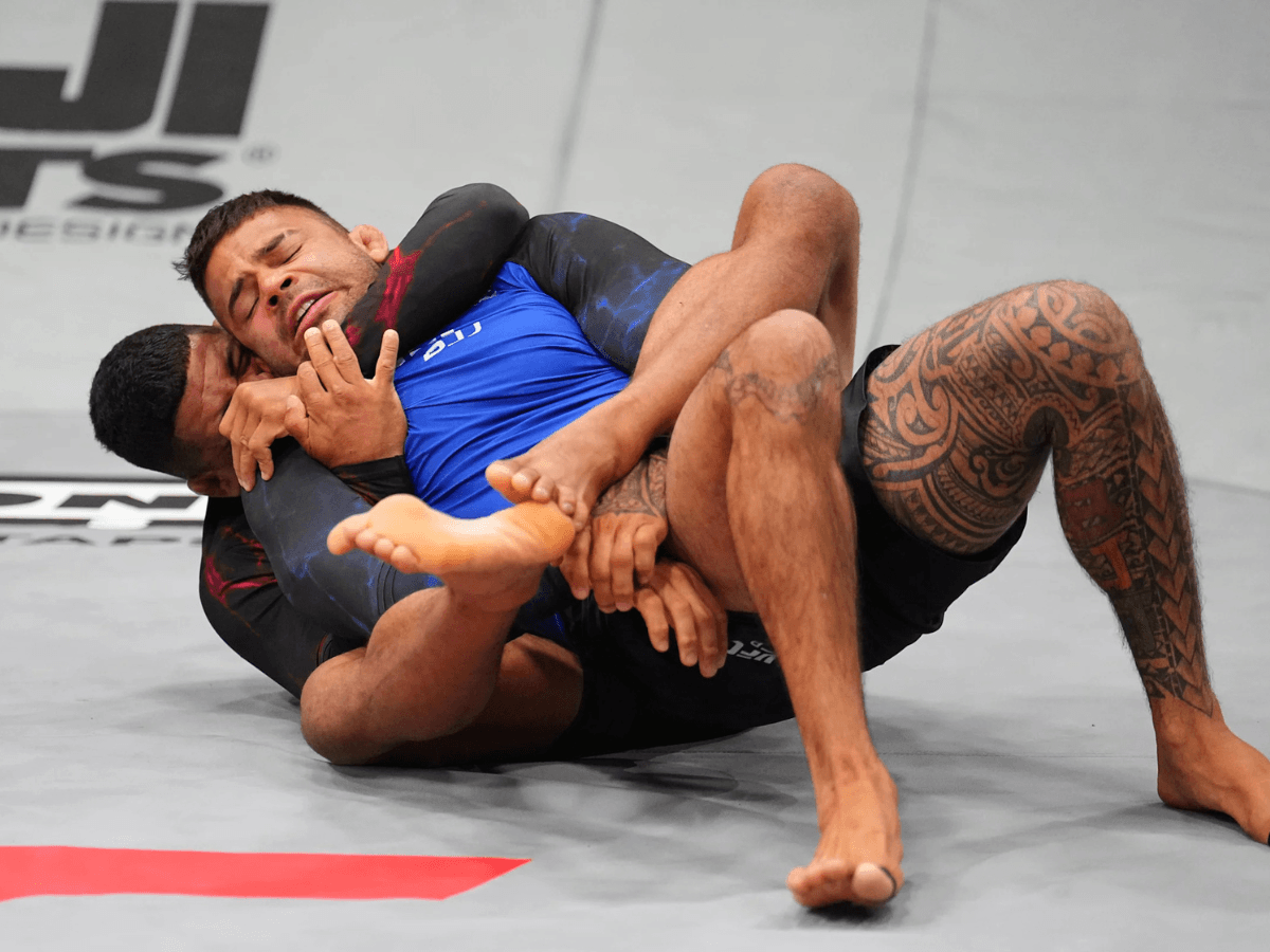 Stílusos visszatérés: Gilbert Burns gálázott az UFC BJJ 9-en, és máris kihívta a fél világot