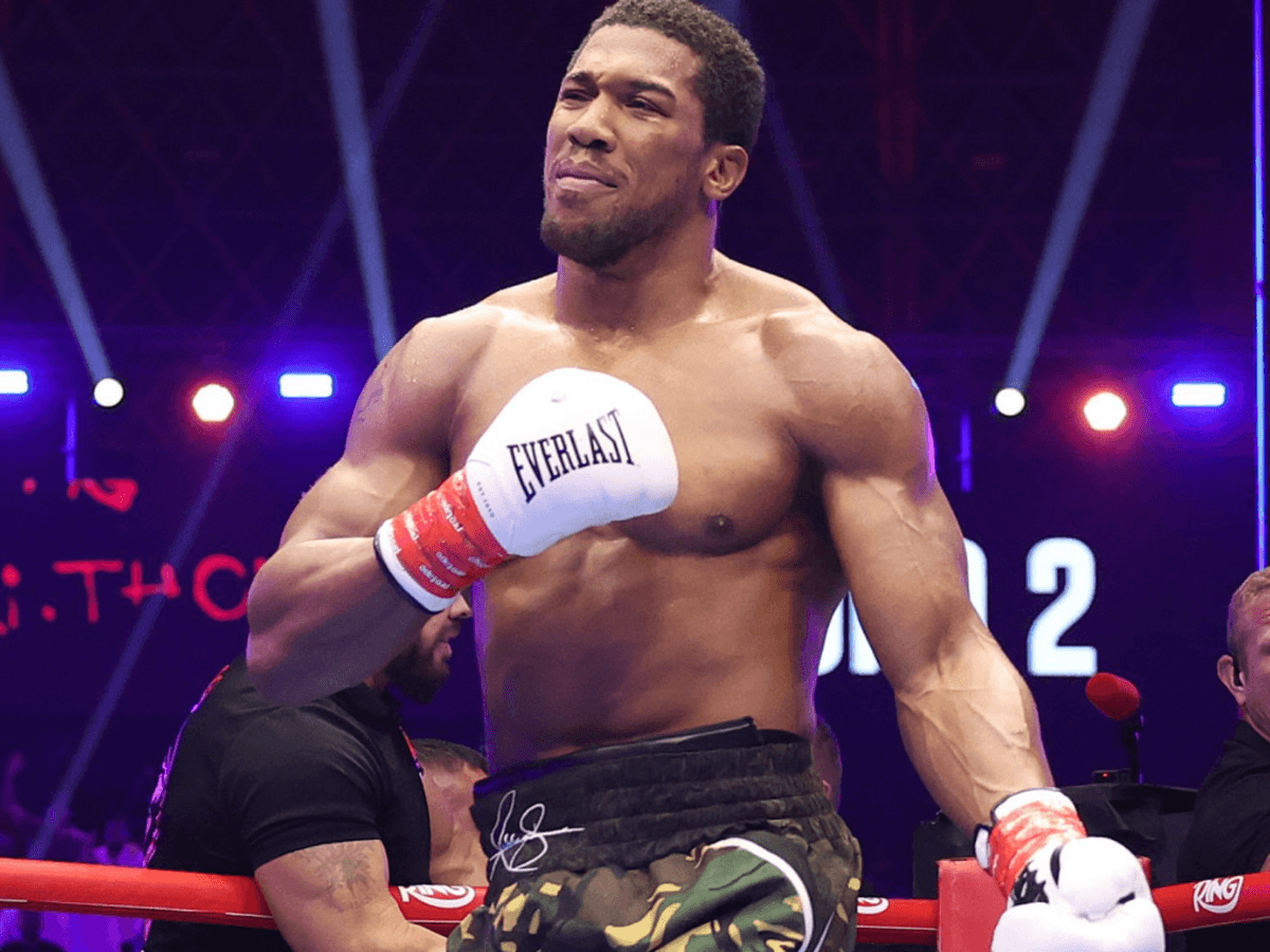 Dráma a szorítóban: Anthony Joshua két padlózás után tért vissza, és a második menetben kiütötte Kristian Prengát!