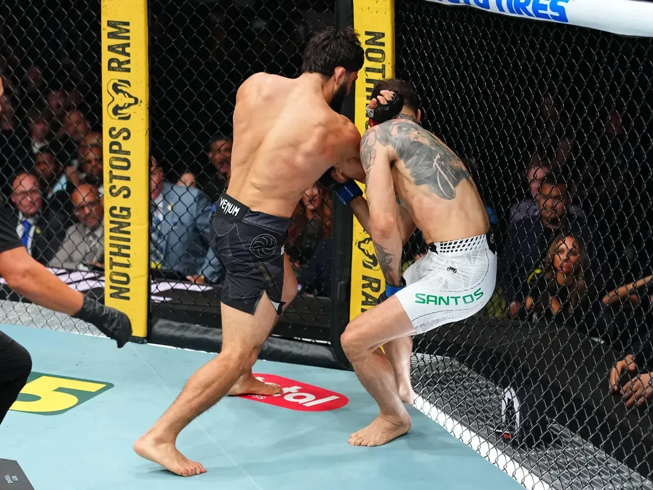 Arman Tsarukyan kiütéses győzelme után egyre többen szorgalmazzák, hogy ő kapjon bajnoki címmeccset