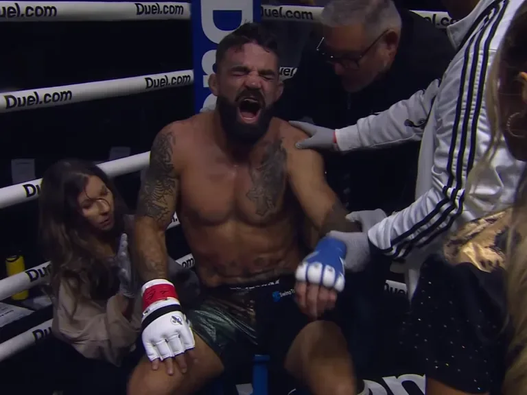 Dráma Orlandóban: kificamlott Mike Perry válla, Brandon Jenkins kiütéssel robbantott a Duel Arena 1-en
