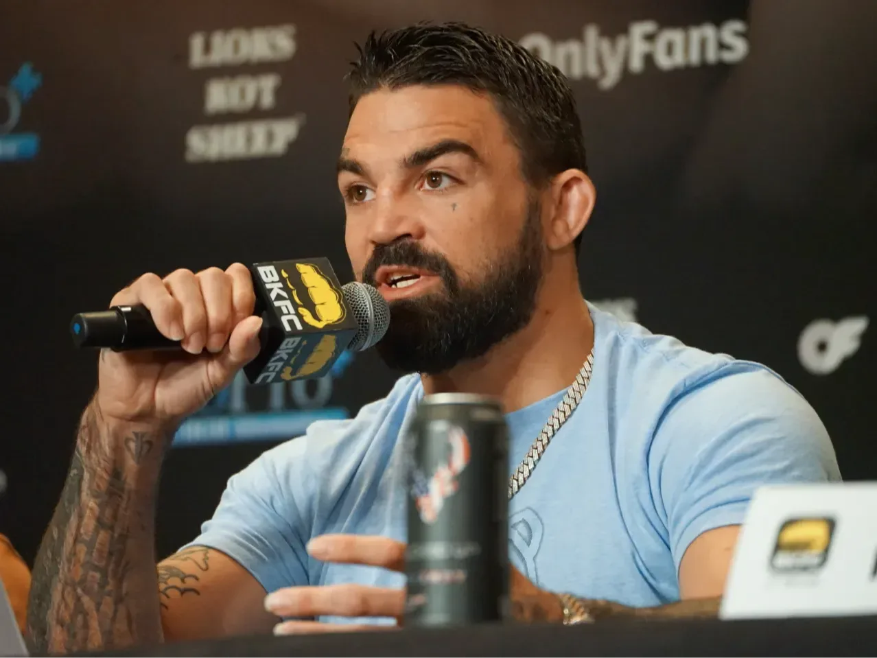 Dráma 48 órával a gála előtt: Dillon Danis visszalépett, Mike Perry új ellenfelet kapott