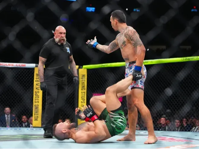 Conor McGregor nekiment Max Holloway-nak: szerinte nem kellett volna leállítani az UFC 329-es meccsüket