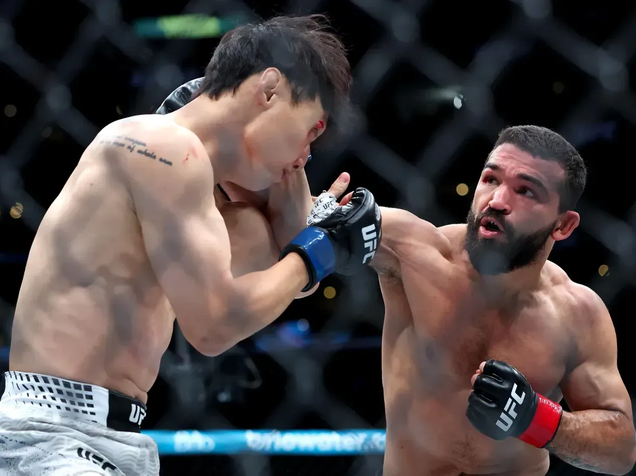 Patricio Pitbull letarolta Doo Ho Choit, majd Jean Silvát hívta ki a kiütés után
