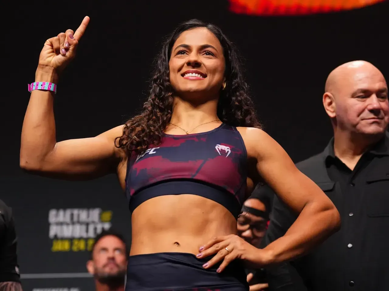 Új bajnokot avatnak: Natalia Silva és Wang Cong vívja az UFC 332 főmérkőzését a világbajnoki övért