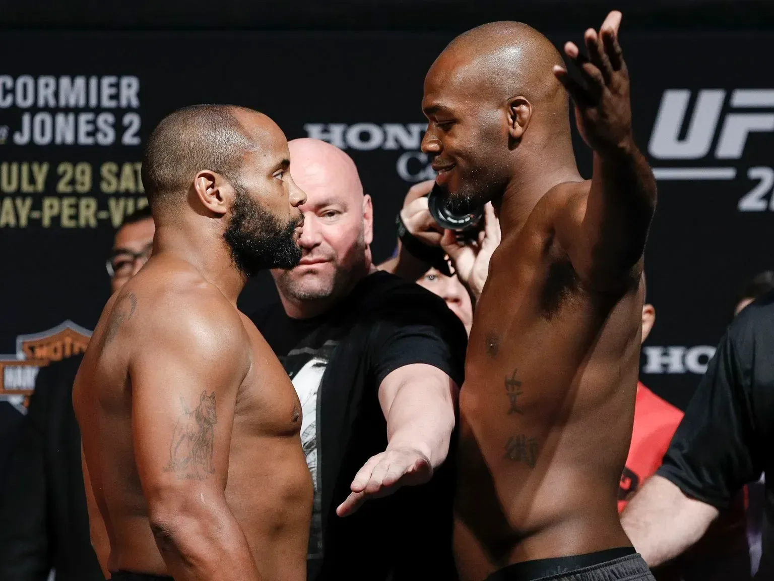 Jon Jones ismét nekiment Daniel Cormier-nek: „A féltékenység mélyen átjárja a véred”